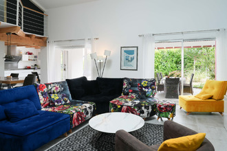  maison larressore 64480