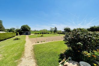  maison latille 86190