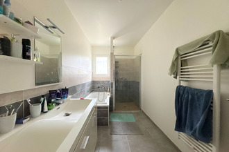  maison lauris 84360