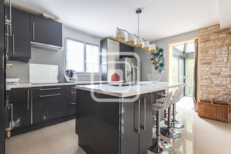  maison lavannes 51110