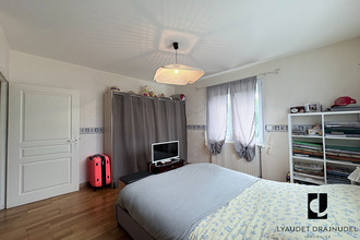  maison lay 42470