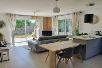  maison le-chay 17600