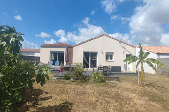  maison le-poire-sur-vie 85170