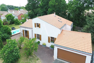  maison le-poire-sur-vie 85170