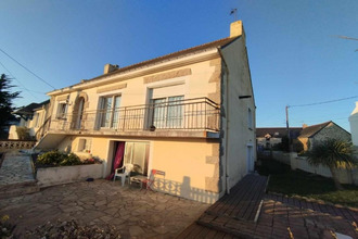  maison le-tour-du-parc 56370