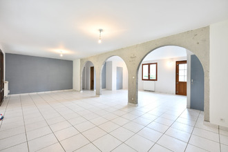  maison le-vigean 15200