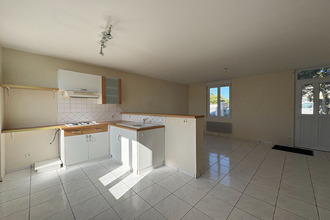  maison lencloitre 86140