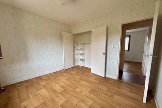  maison lencloitre 86140