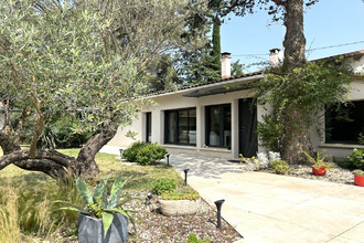  maison les-angles 30133