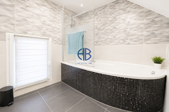  maison les-avenieres 38630