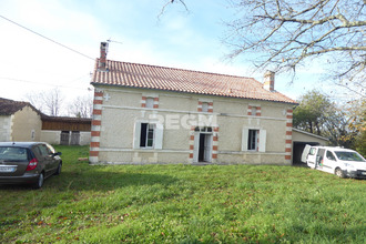  maison les-essards 16210