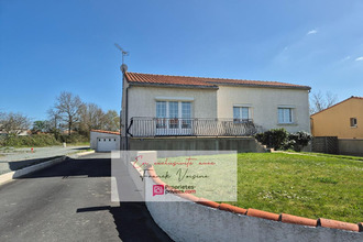  maison les-herbiers 85500