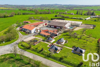  maison les-herbiers 85500