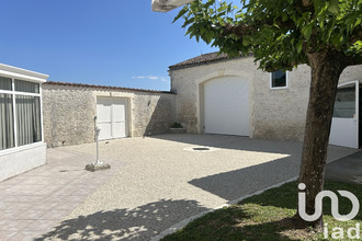  maison les-metairies 16200