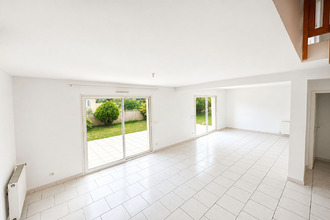  maison lescar 64230