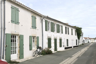  maison loix 17111