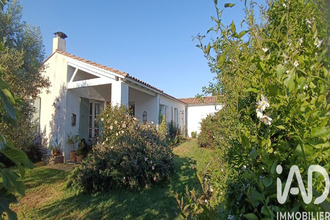 maison loix 17111