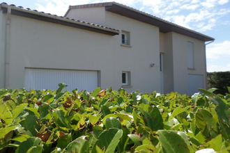  maison lussac-les-chateaux 86320