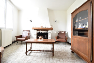  maison lussant 17430