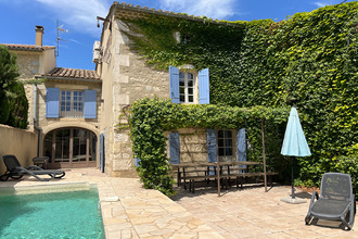  maison maillane 13910