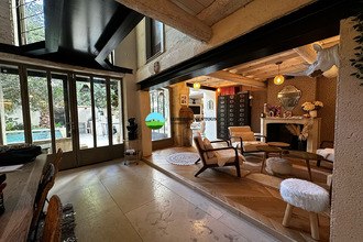  maison maillane 13910