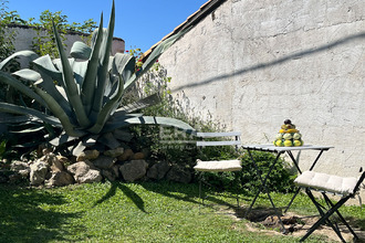  maison maillane 13910