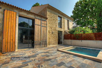  maison maillane 13910