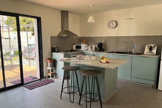  maison maillane 13910