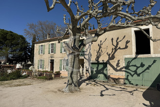  maison maillane 13910