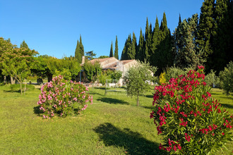  maison maillane 13910
