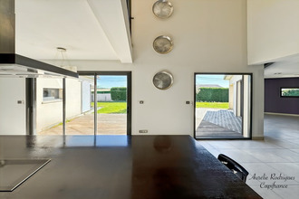  maison manziat 01570