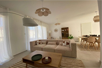  maison menerbes 84560