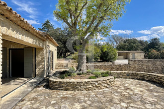  maison menerbes 84560