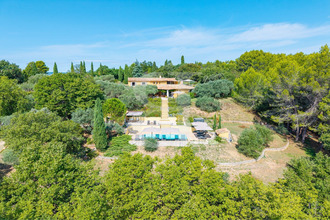  maison menerbes 84560