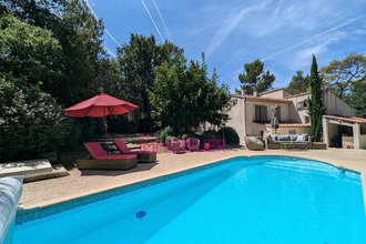  maison menerbes 84560