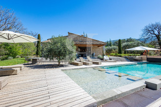  maison menerbes 84560