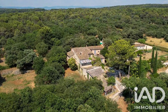  maison menerbes 84560