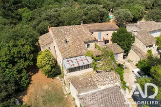  maison menerbes 84560
