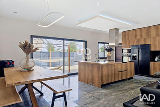  maison menerville 78200