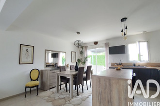  maison menneval 27300