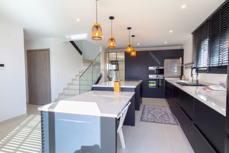  maison meysse 07400