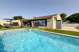  maison molleges 13940