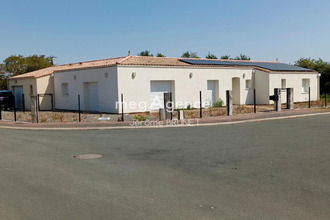  maison moreilles 85450