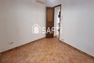  maison moux 11700