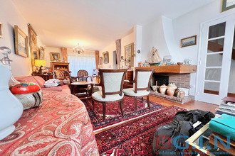  maison mt-st-aignan 76130