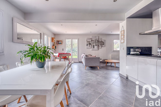  maison mtevrain 77144