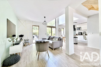  maison mtevrain 77144