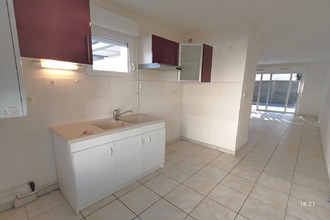  maison murs-erigne 49610