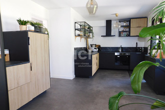  maison murs-erigne 49610