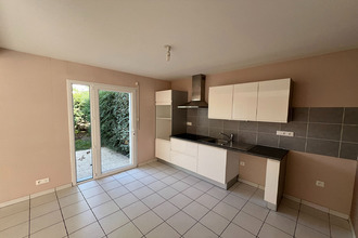  maison murs-erigne 49610